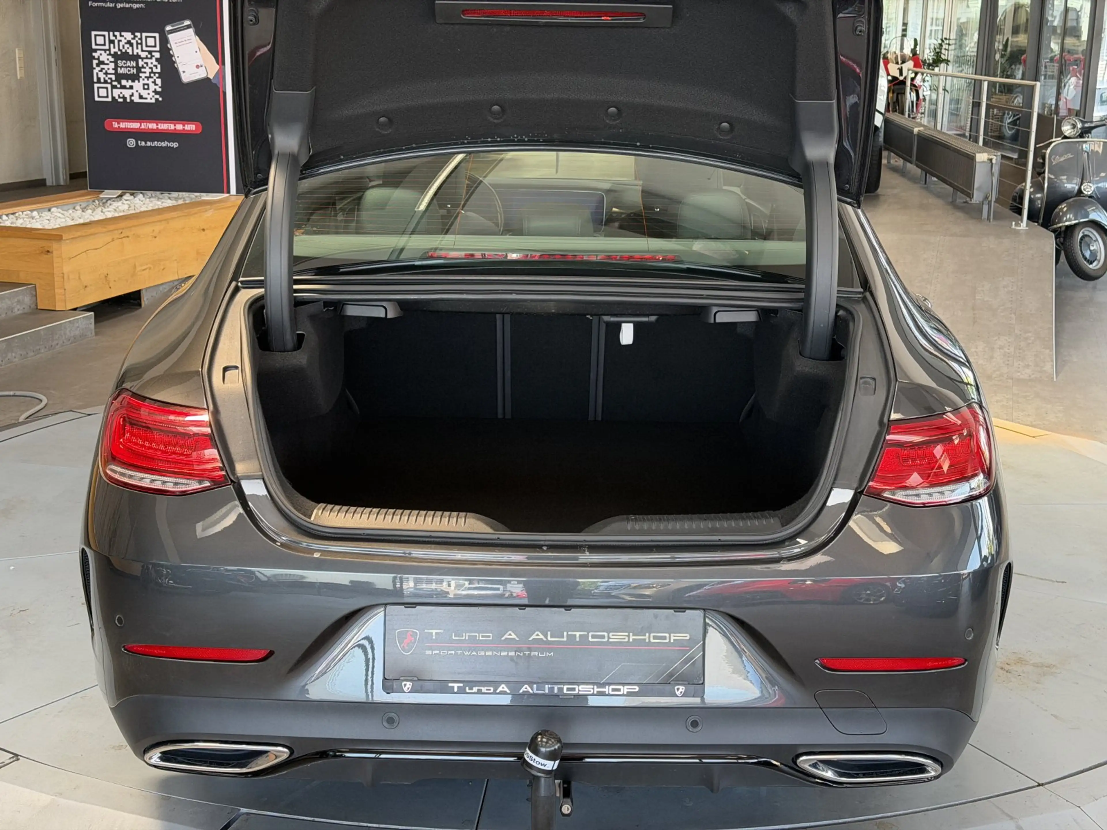 Mercedes-Benz CLS 350 d 4Matic *Schiebedach*Ambiente*360*AHK — photo 10