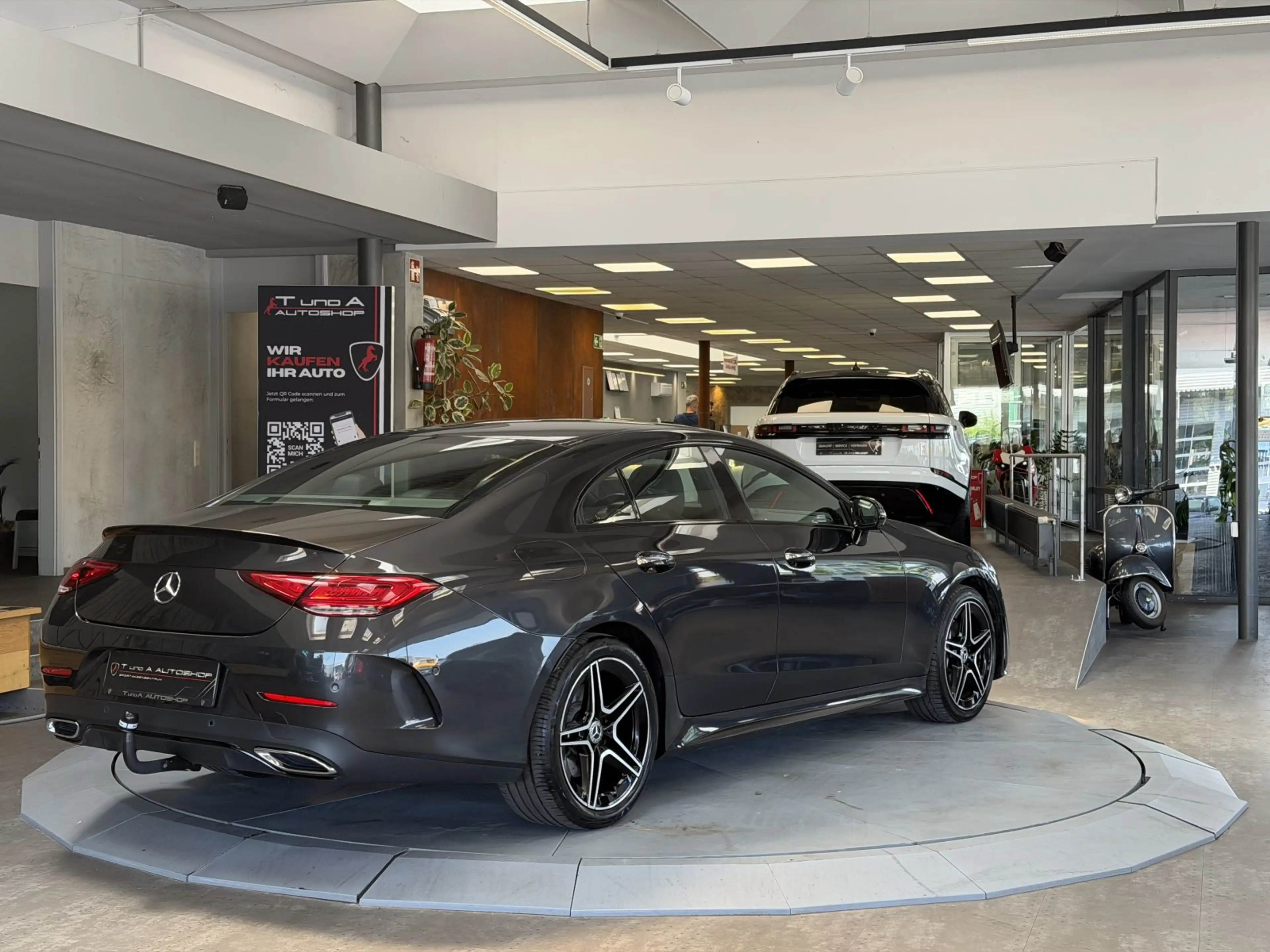 Mercedes-Benz CLS 350 d 4Matic *Schiebedach*Ambiente*360*AHK — photo 6