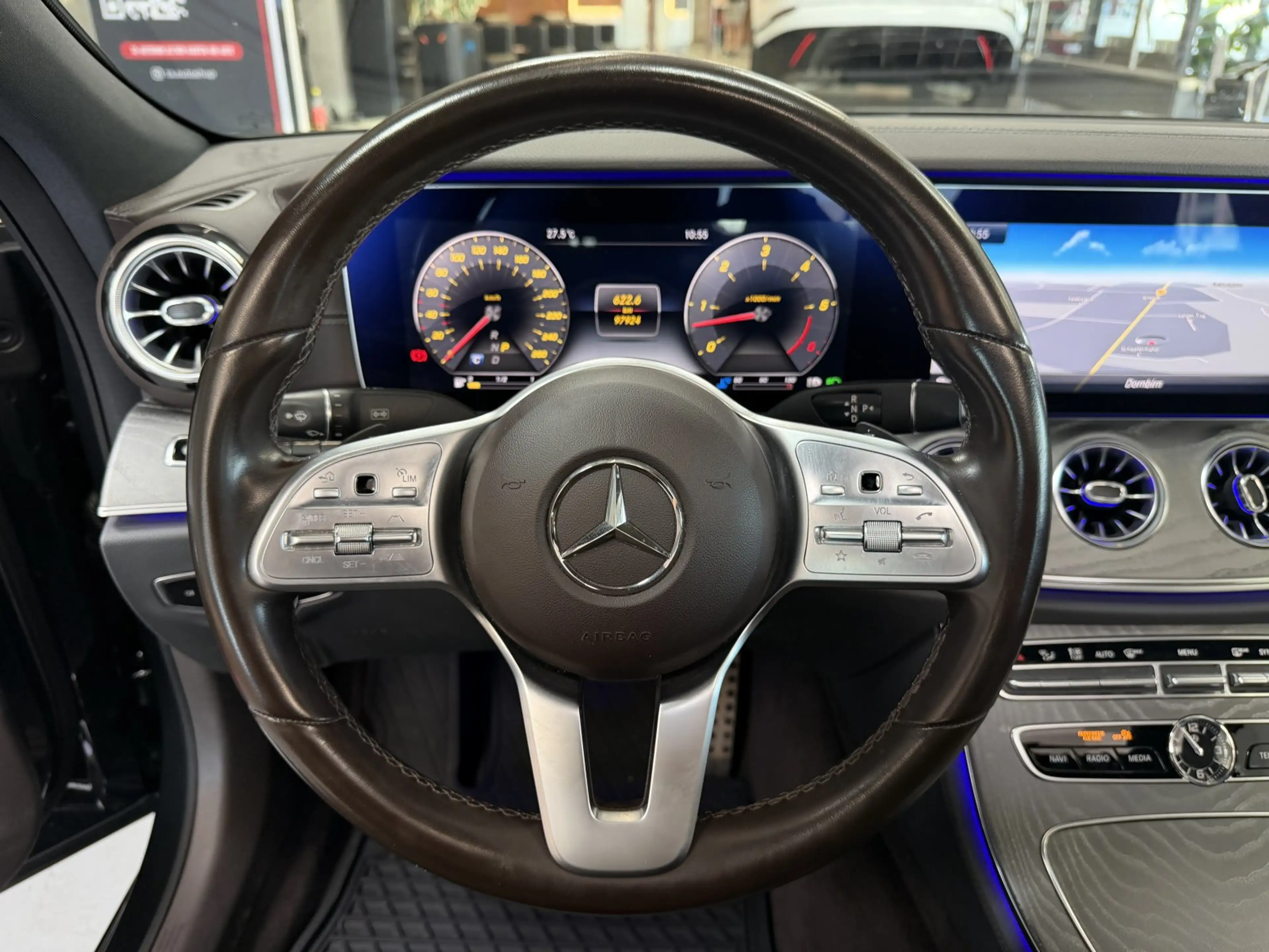Mercedes-Benz CLS 350 d 4Matic *Schiebedach*Ambiente*360*AHK — photo 12