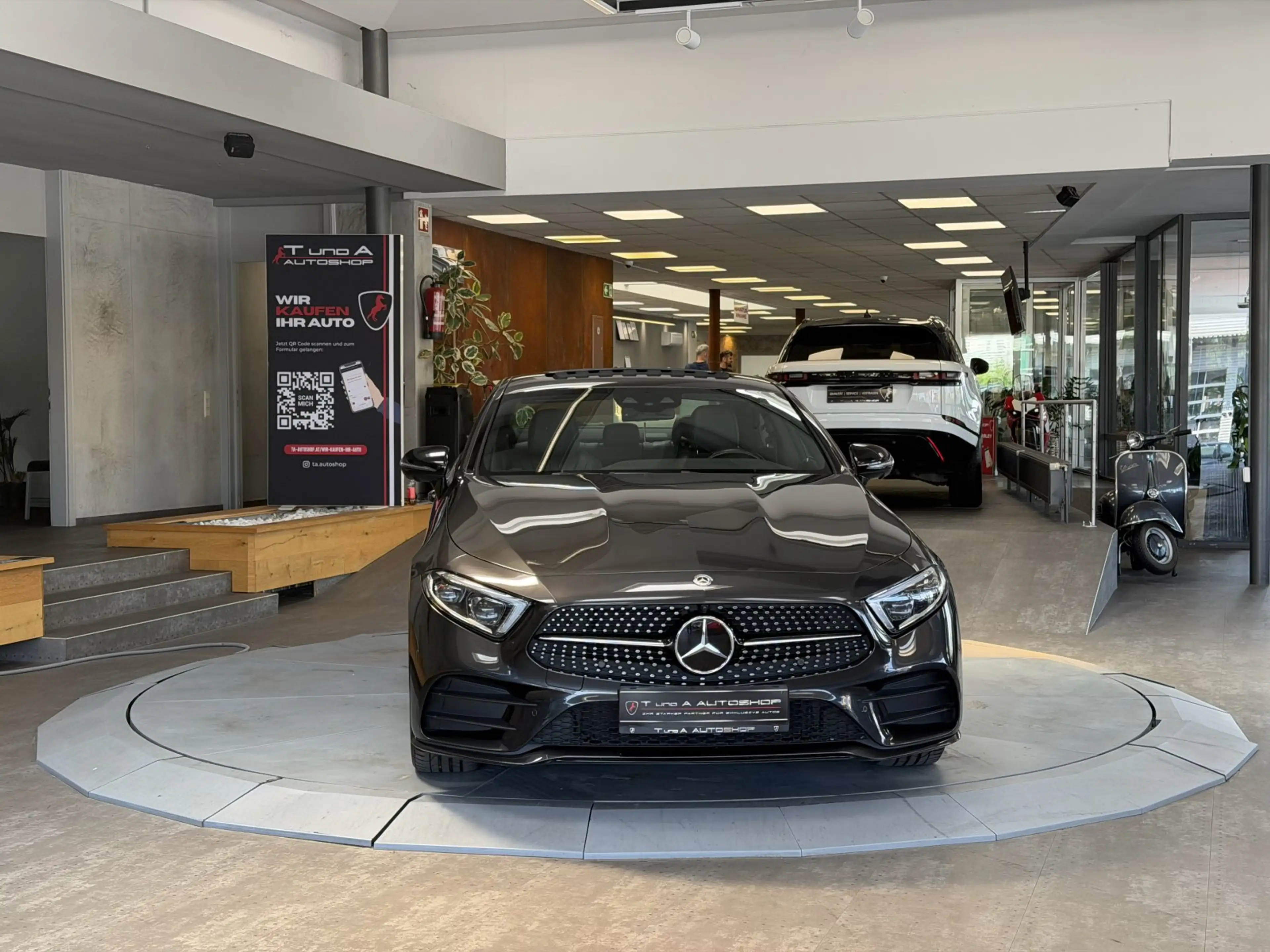 Mercedes-Benz CLS 350 d 4Matic *Schiebedach*Ambiente*360*AHK — photo 9