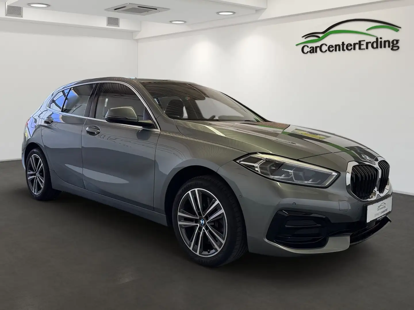 BMW 120 iLim.*Sport Line*LED*Navi*Kamera*LiveCockpit* Grau - 2