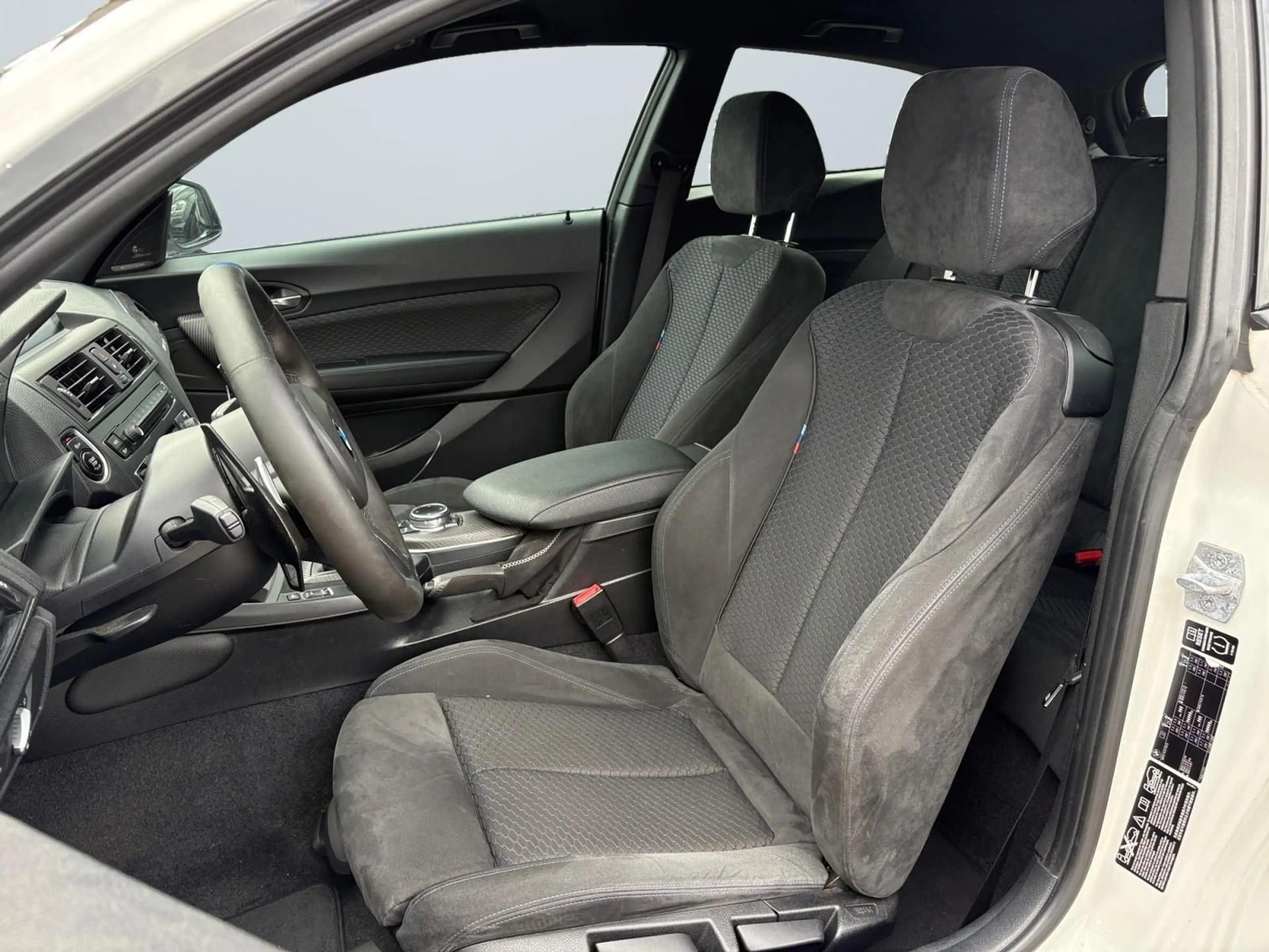 BMW 135 M135 i xDrive/M-SPORT/AUTOMATIK/NAVI/XENON/ — photo 11