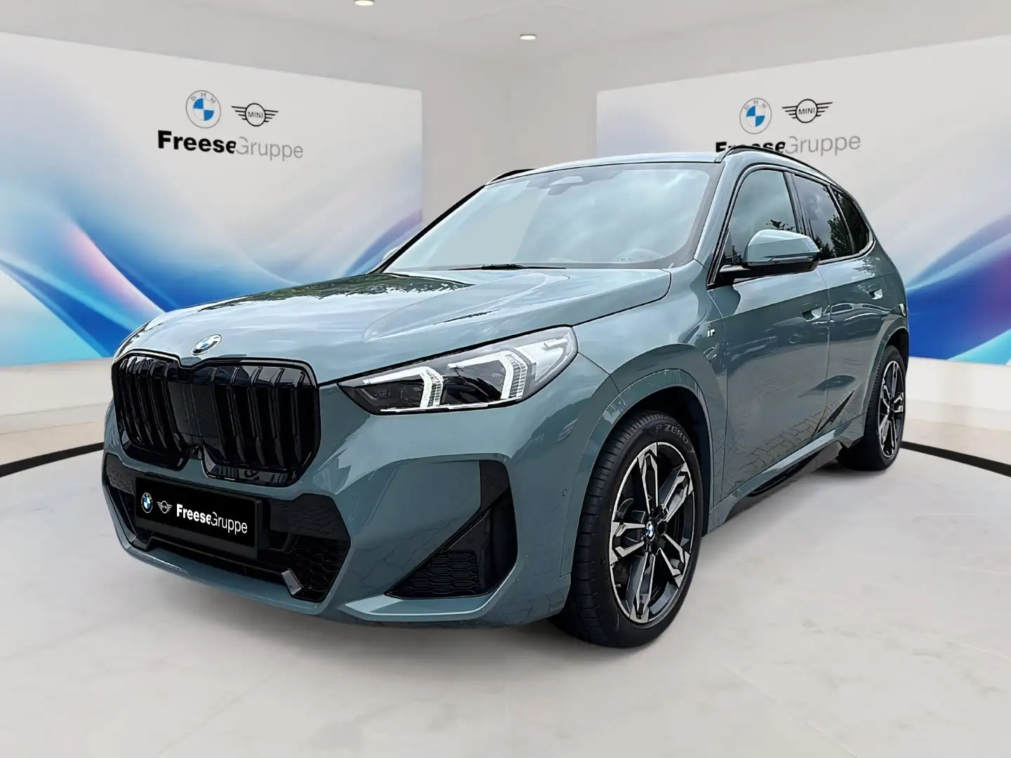 BMW X1 xDrive23i Head-Up DAB LED RFK el. Sitze PDC Grün - 1
