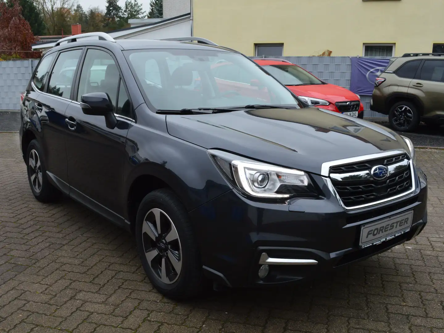 Subaru Forester Forester 2.0X Lineartronic Comfort Grau - 2