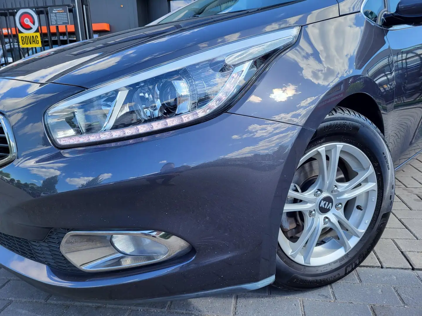 Kia Ceed / cee'd 1.6 GDI Comfort Pack | Met airco, bluetooth telefo Gris - 2