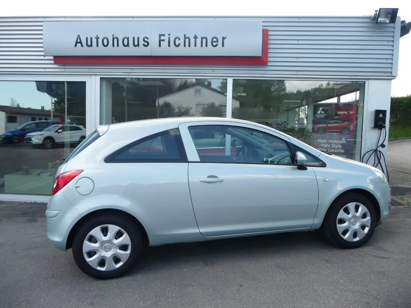 Opel Corsa 1.2 - 2