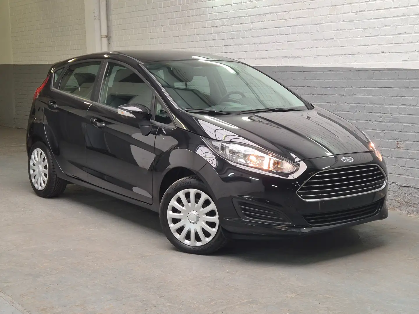 Ford Fiesta 1.0i 1Prop. - 40.000km - Très propre - Garantie Noir - 1
