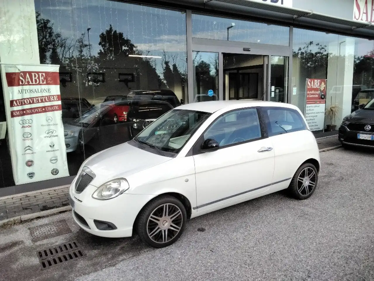 Lancia Ypsilon