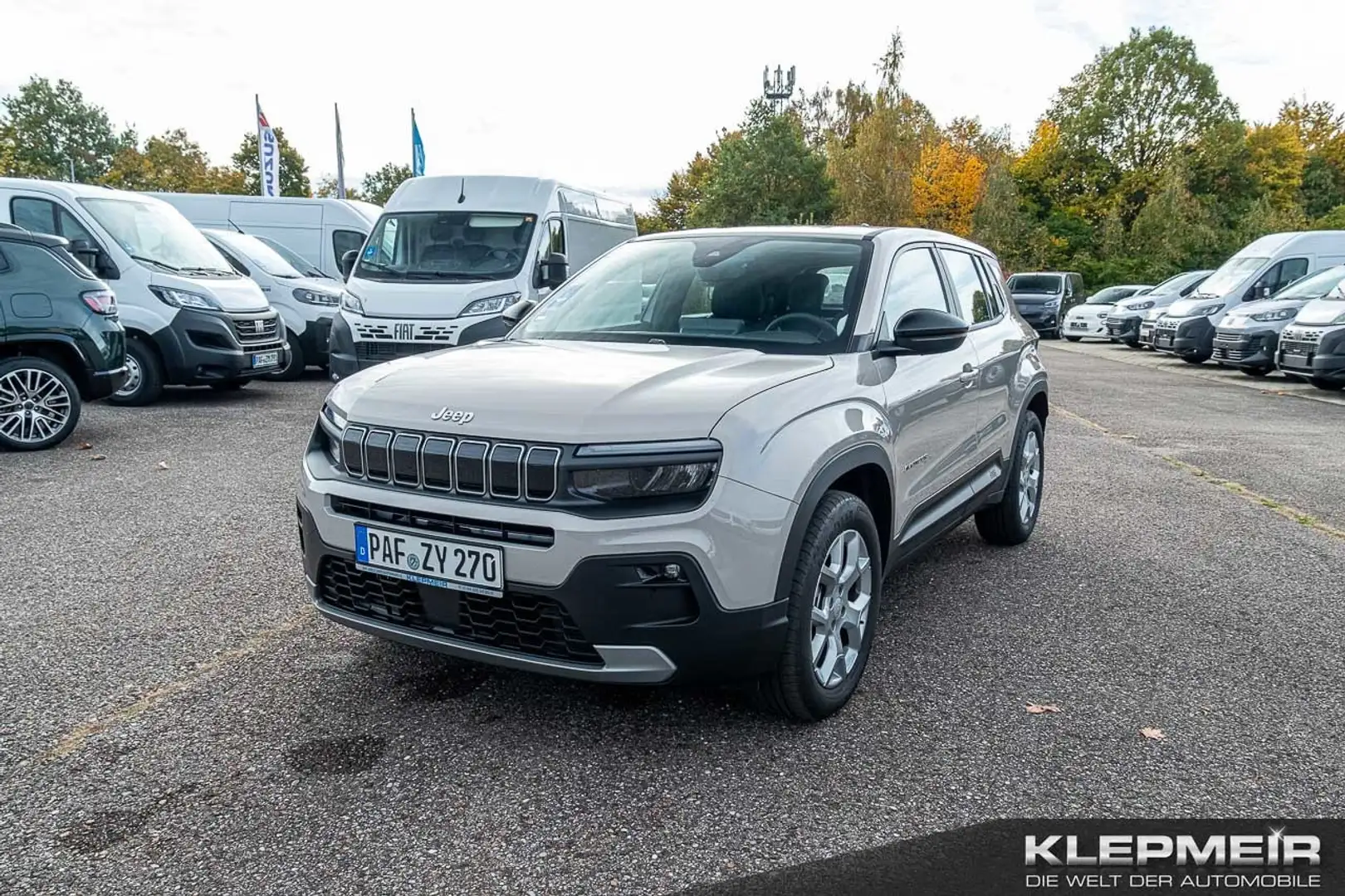 Jeep Avenger e-Hybrid Altitude 1.2l T3 48V e-Hybri Grau - 1