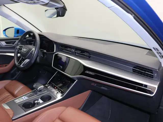 Audi A6 view 9