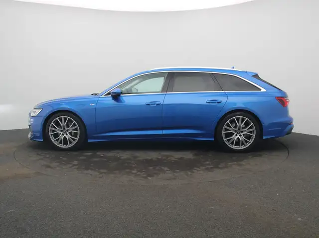 Audi A6 view 4