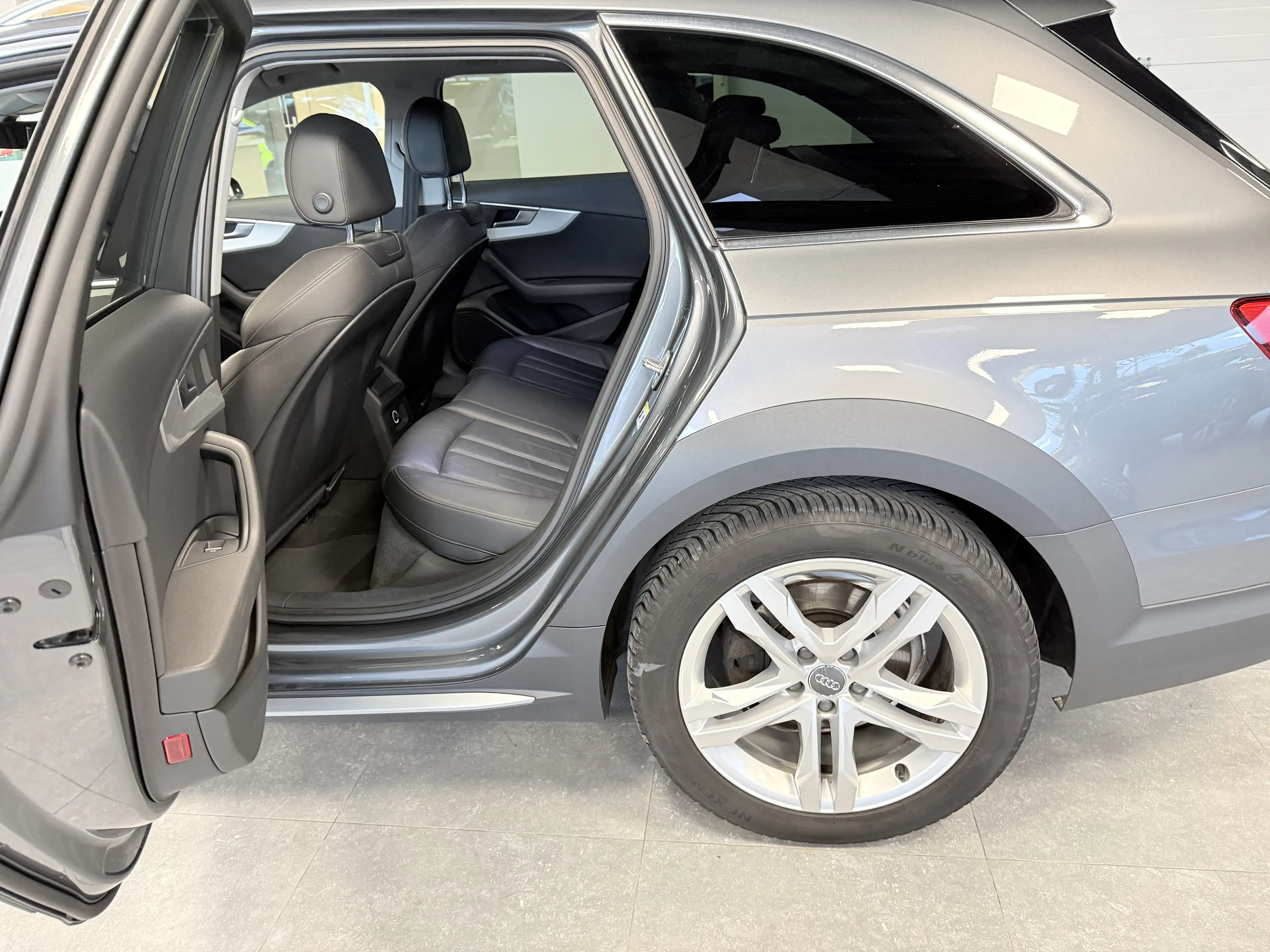 Audi A4 allroad A4 Allroad 2.0 TDi Quattro S tronic — photo 7