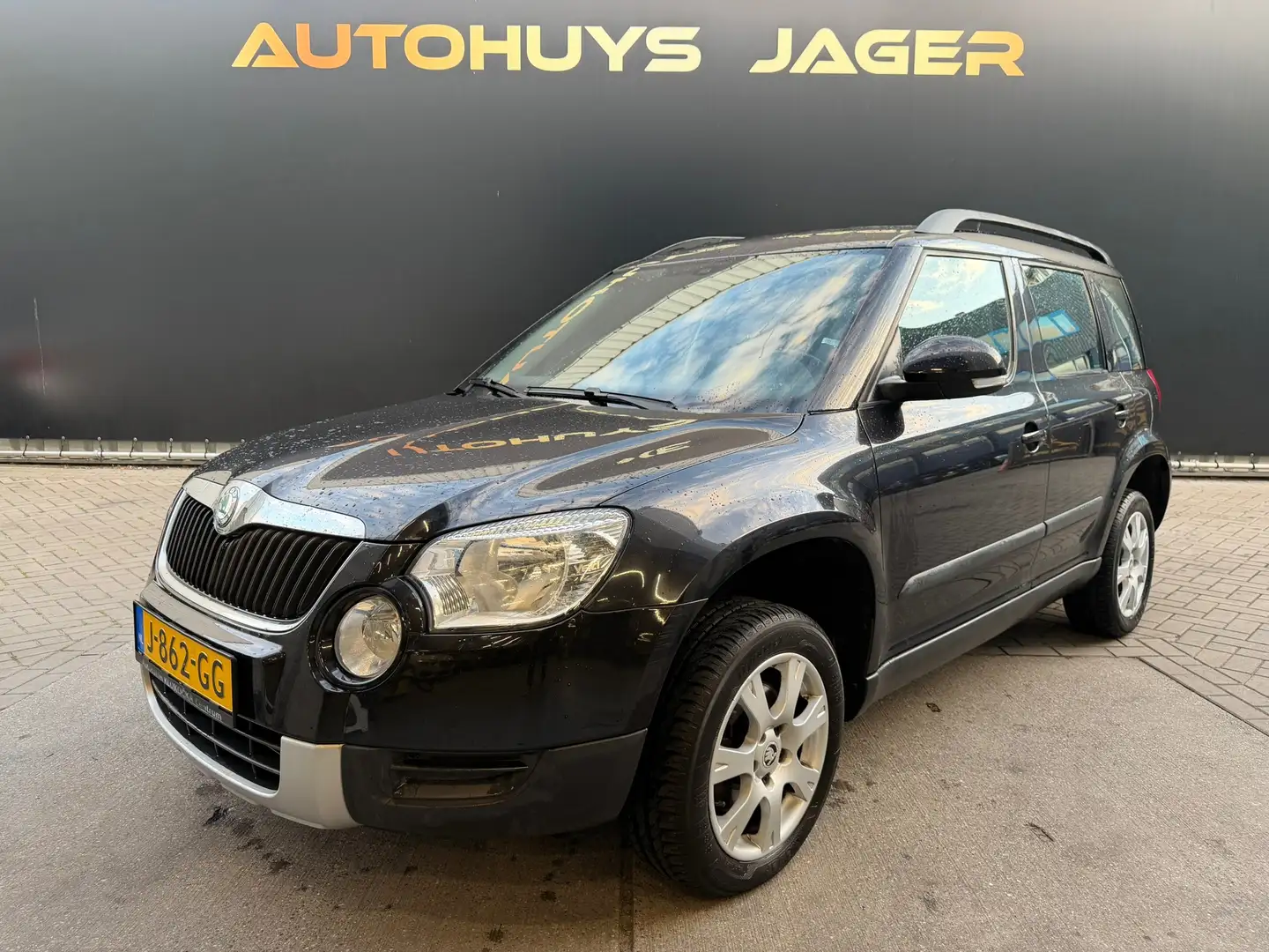 Skoda Yeti 1.8 TSI Ambition 4x4 Zwart - 1