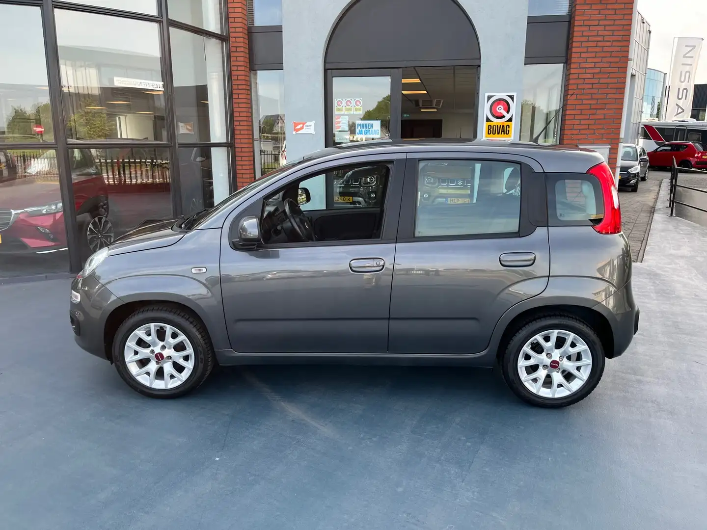 Fiat Panda 1.2 Lounge AIRCO LMV STOELVERWARMING Gris - 2
