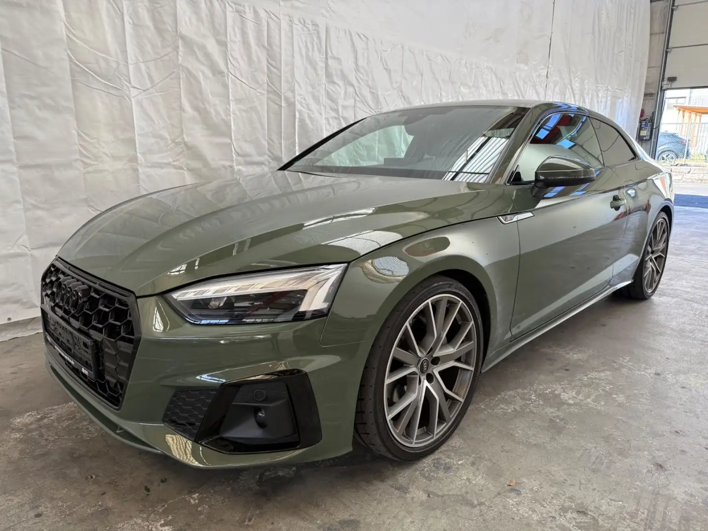Audi A5 Coupe40TFSI S-line Matrix SportSi Alcanta 20z Grün - 1