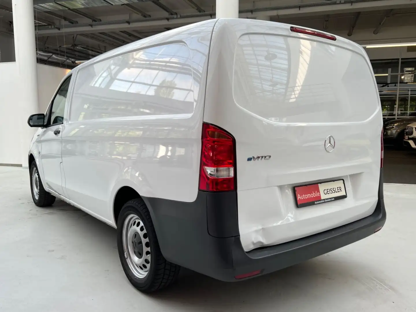 Mercedes-Benz Vito Kasten eVito lang+Automatik+Kamera Weiß - 2