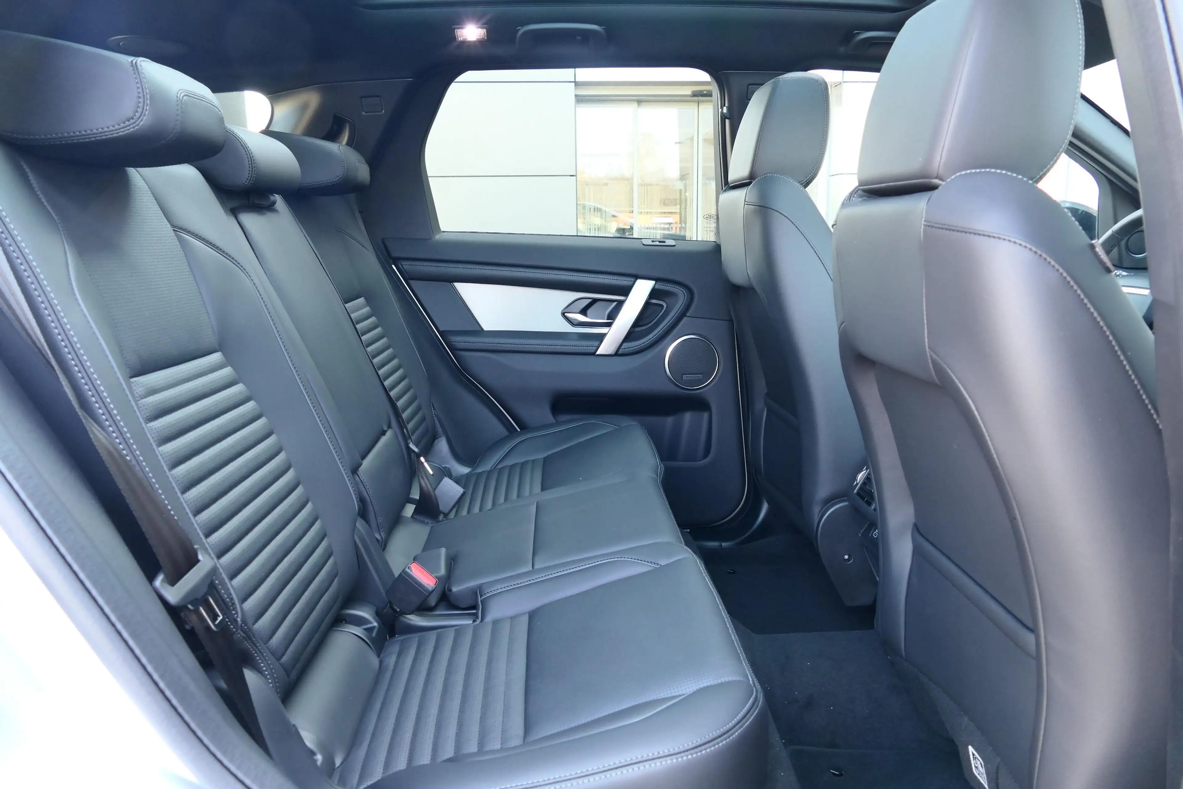 Land Rover Discovery Sport D200 Dynamic SE AWD Auto. 25.5 — photo 10