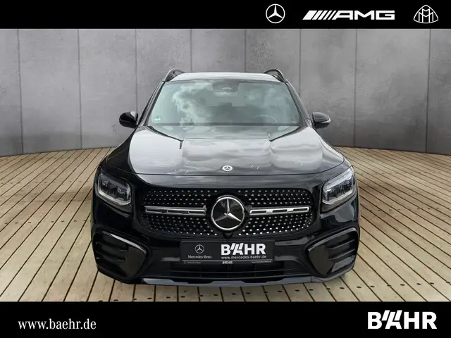 Mercedes-Benz GLB view 7
