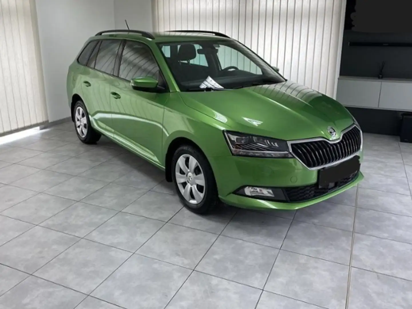 Skoda Fabia Combi Style LED SHZ PDC RFK GRA NSW KLIMA ALU Groen - 2