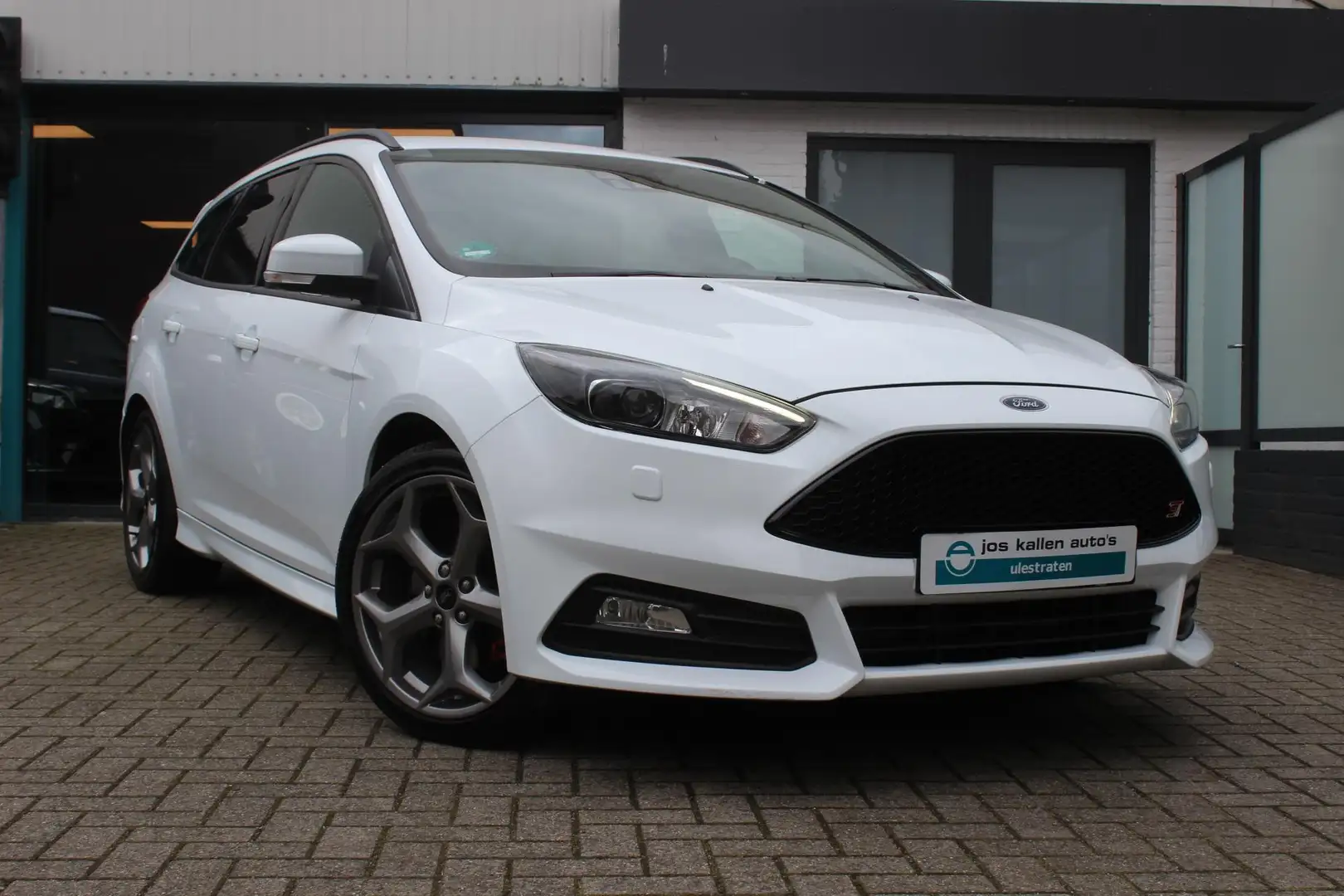 Ford Focus Wagon 2.0 ST 3 250PK, Navi, Xenon, Led, Pdc, Cruis - 1