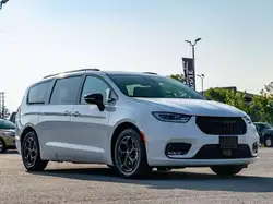 Chrysler Pacifica 2024