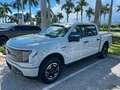 Ford F 150 Lightning SXT AWD Elektro 2023 hellgrau Gris - thumbnail 5