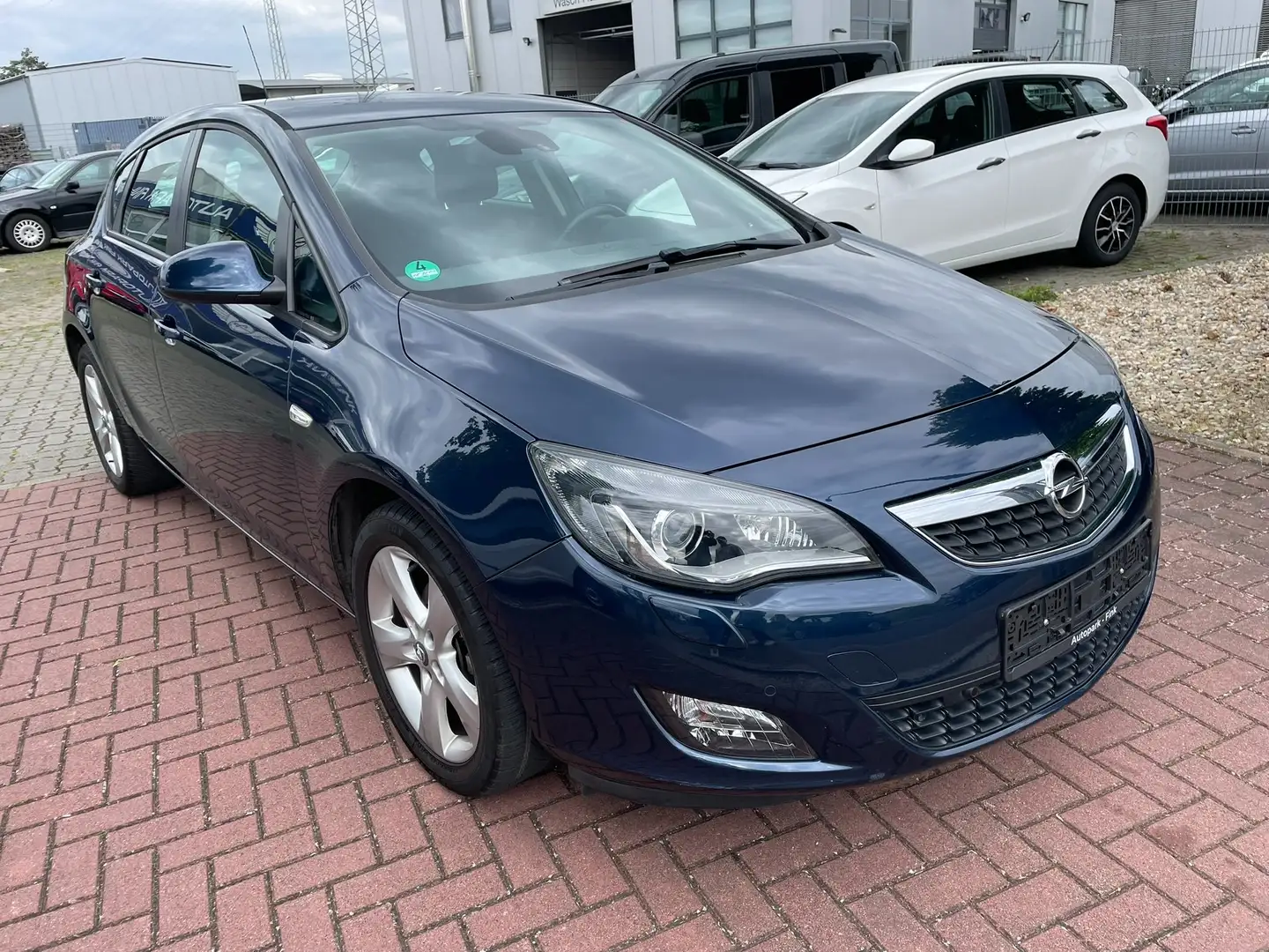 Opel Astra Edition aus 2.Hand Scheckheft+Xenon+Winterräder Bleu - 2