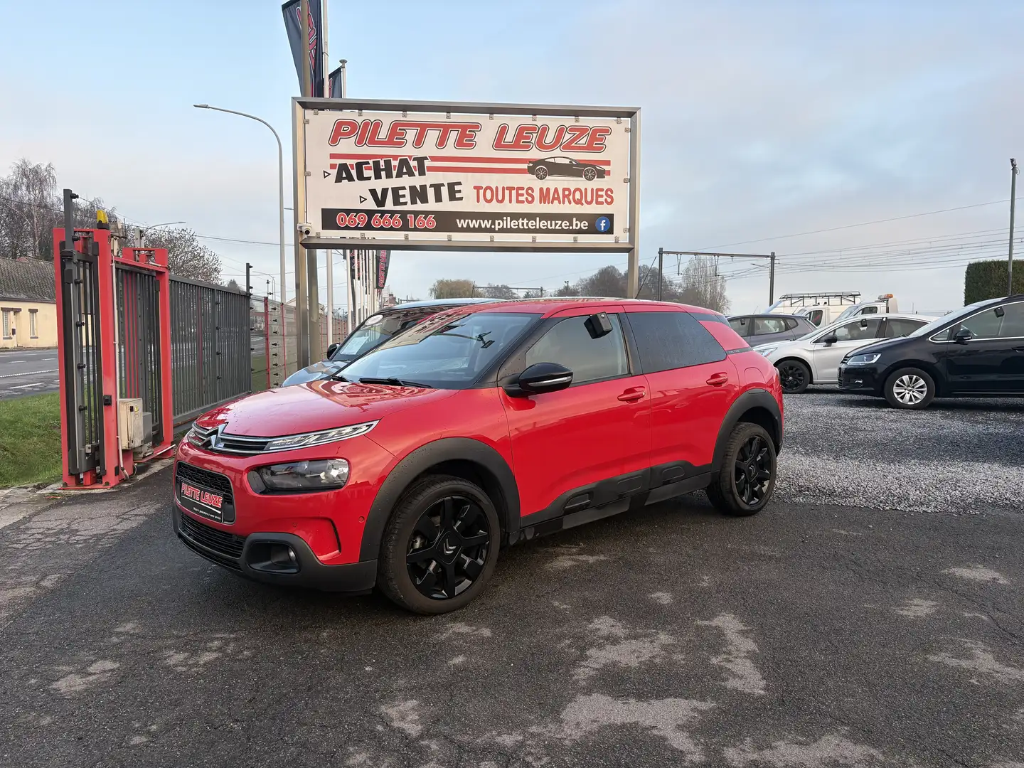 Citroen C4 Cactus CARPLAY/euro6D/TOIT PANNO 1.5BlueHDi Feel (EU6.2) Rouge - 2