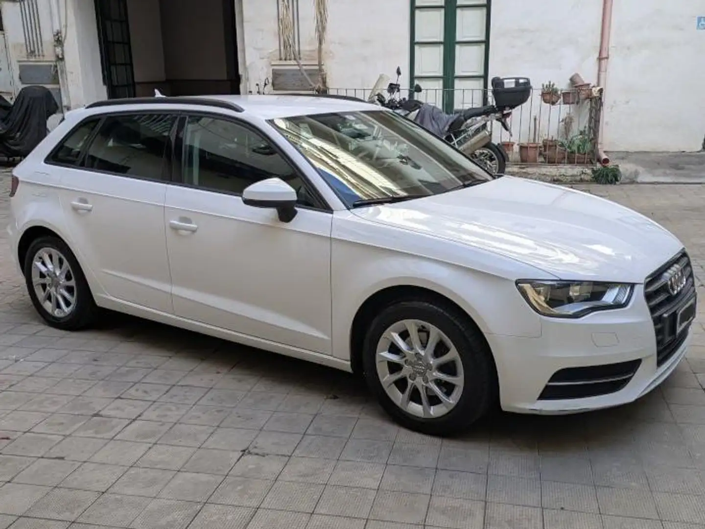 Audi A3 A3 Sportback 1.4 tfsi Attraction 125cv E6 Bianco - 1