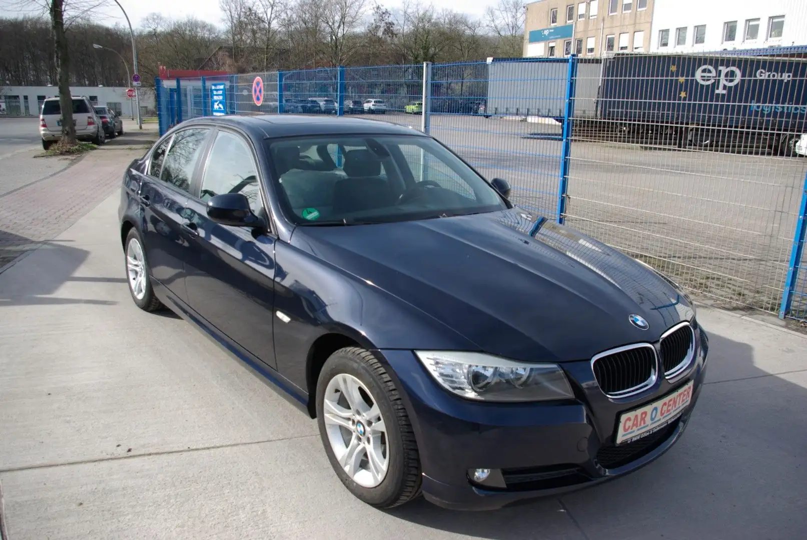 BMW 318 3 Limousine 318i Blau - 2