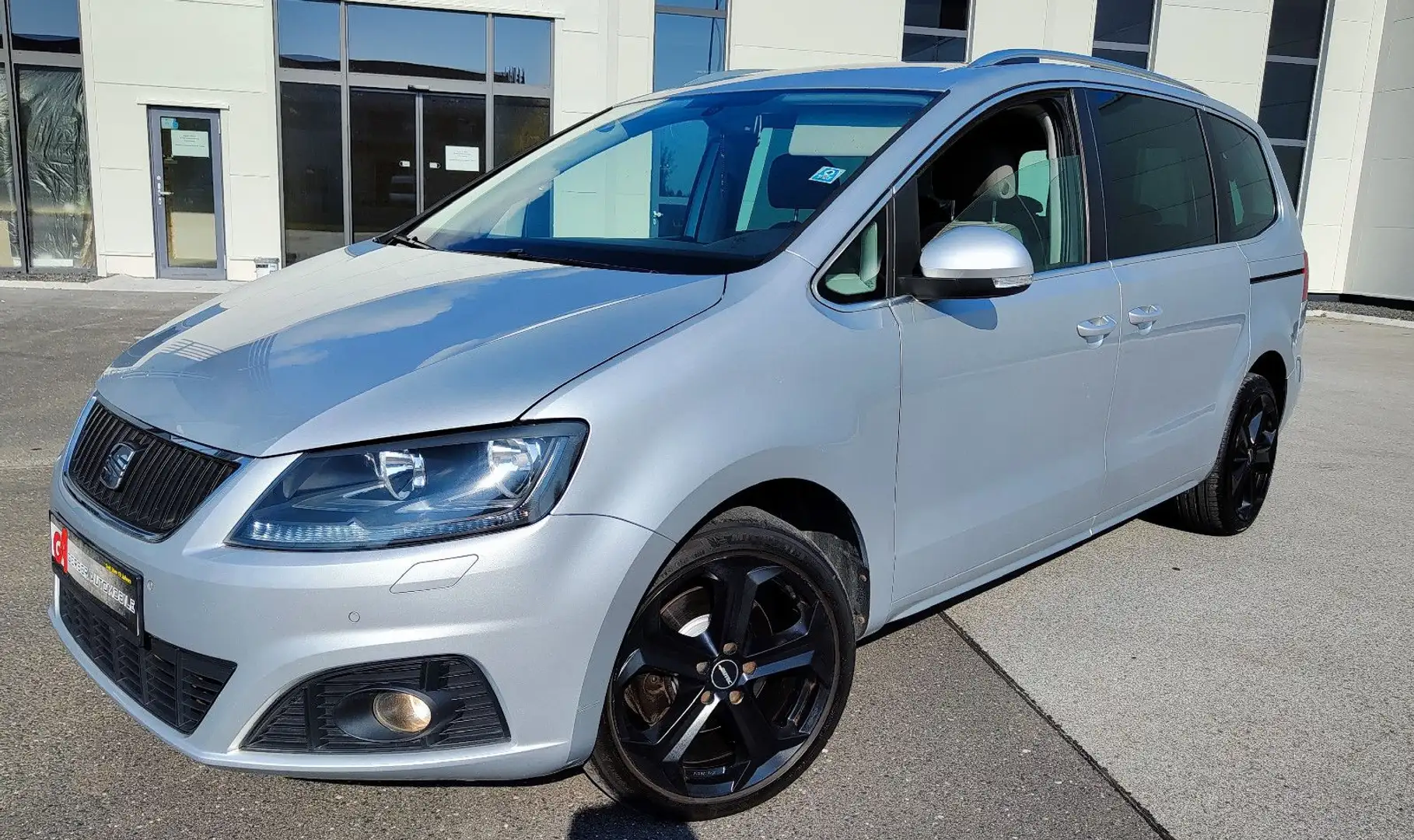 SEAT Alhambra Style 2.0 TDI DSG* 7.Sitzer* Navi* AHK* Silber - 1