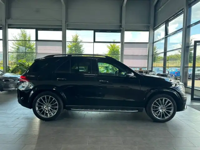 Mercedes-Benz Gle view 5