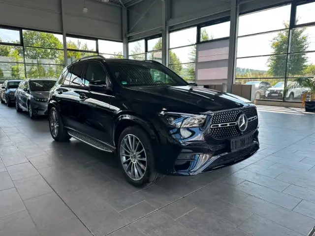 Mercedes-Benz Gle view 4