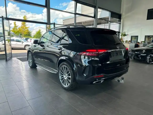 Mercedes-Benz Gle view 12