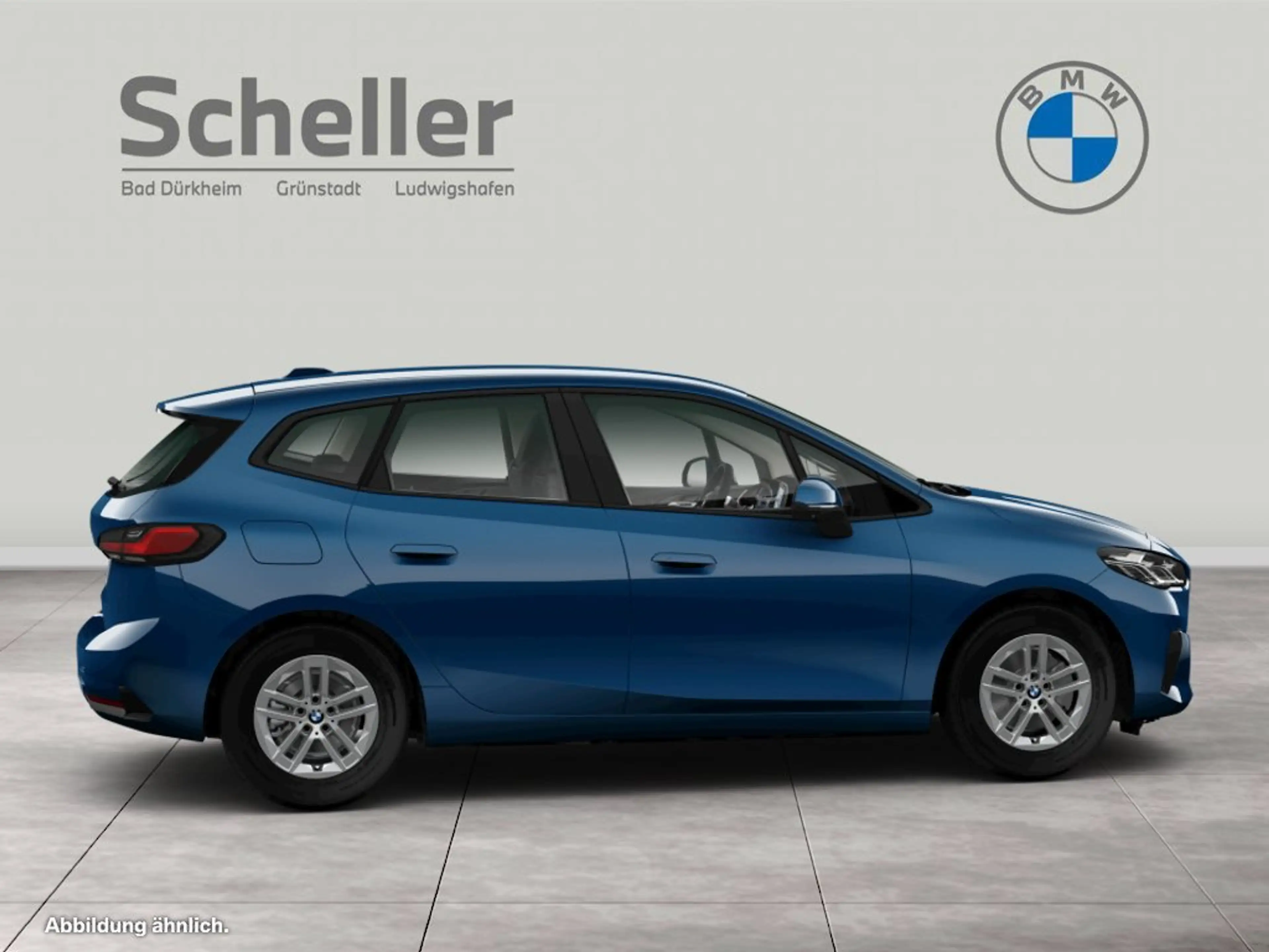 BMW 218 i Active Tourer — photo 9