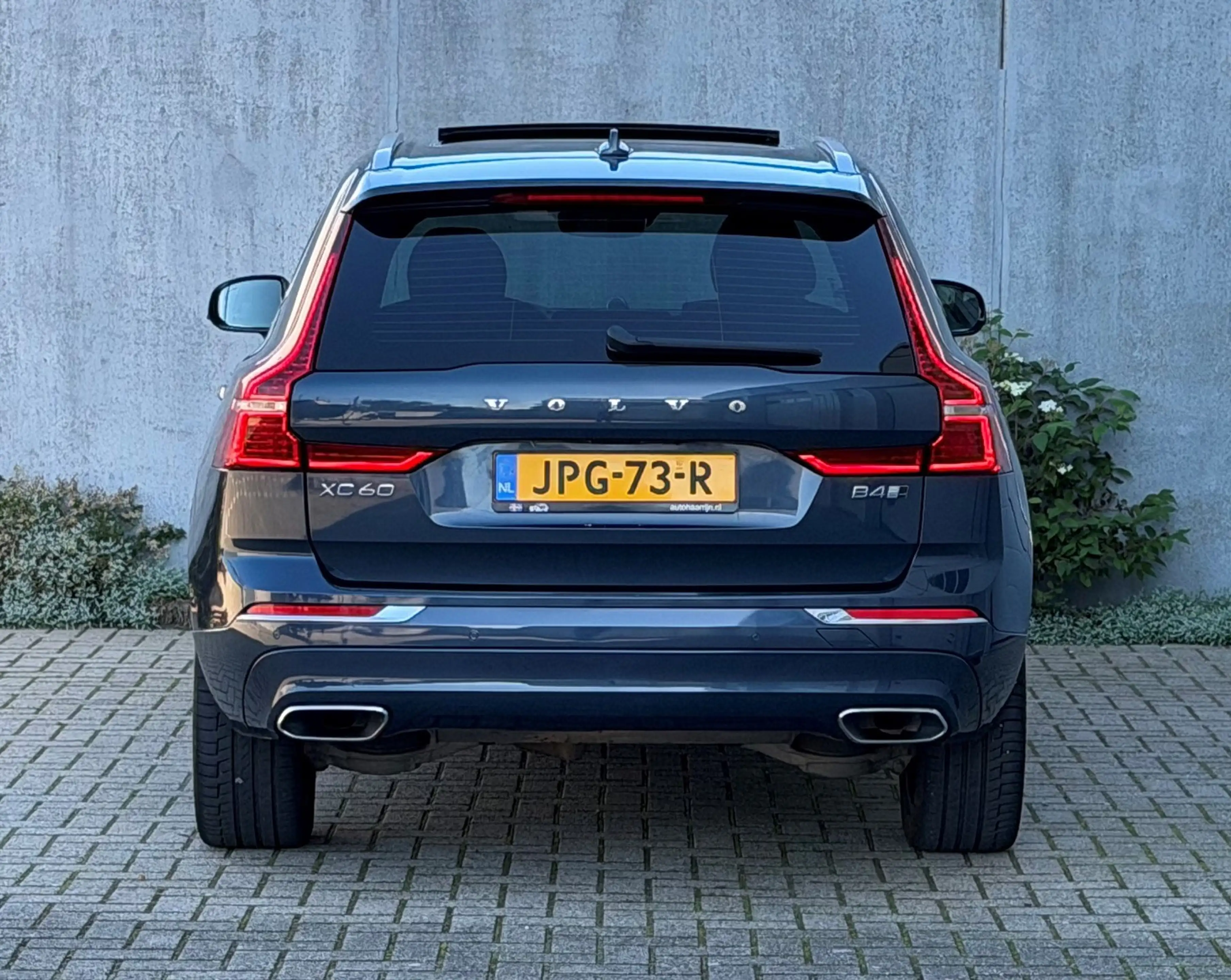 Volvo XC60 2.0 B4 AWD Inscription HuD 360' Luchtv. B&W Nappa — photo 5