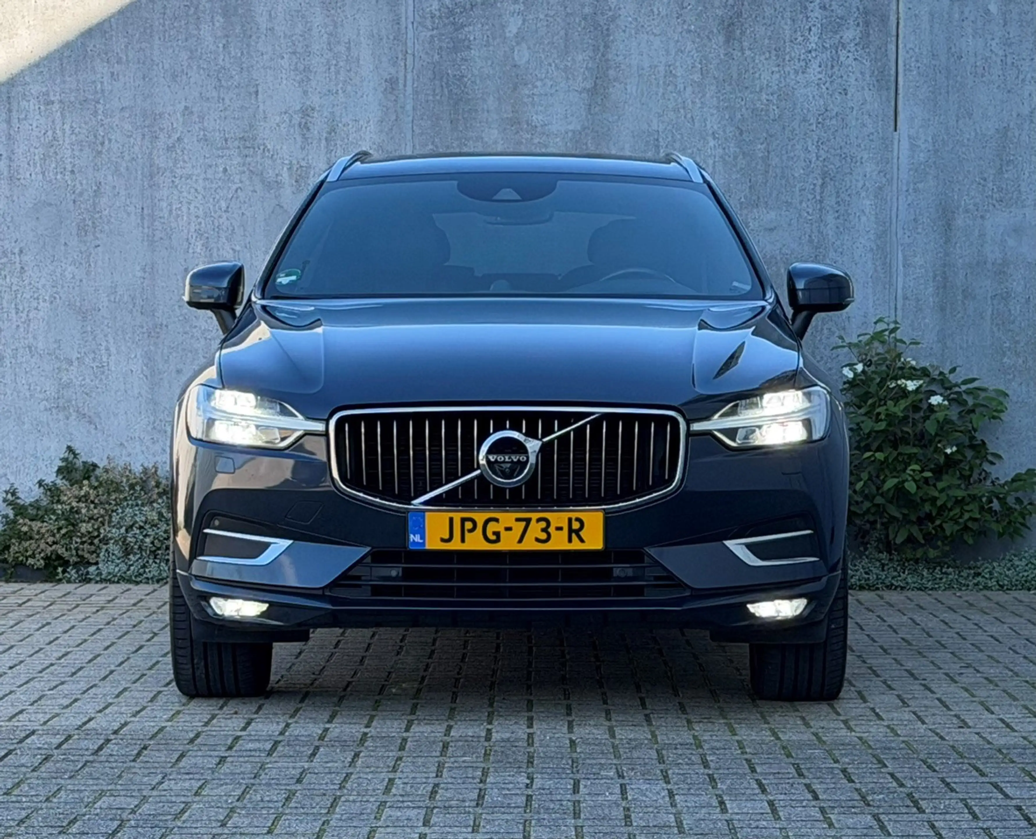 Volvo XC60 2.0 B4 AWD Inscription HuD 360' Luchtv. B&W Nappa — photo 3