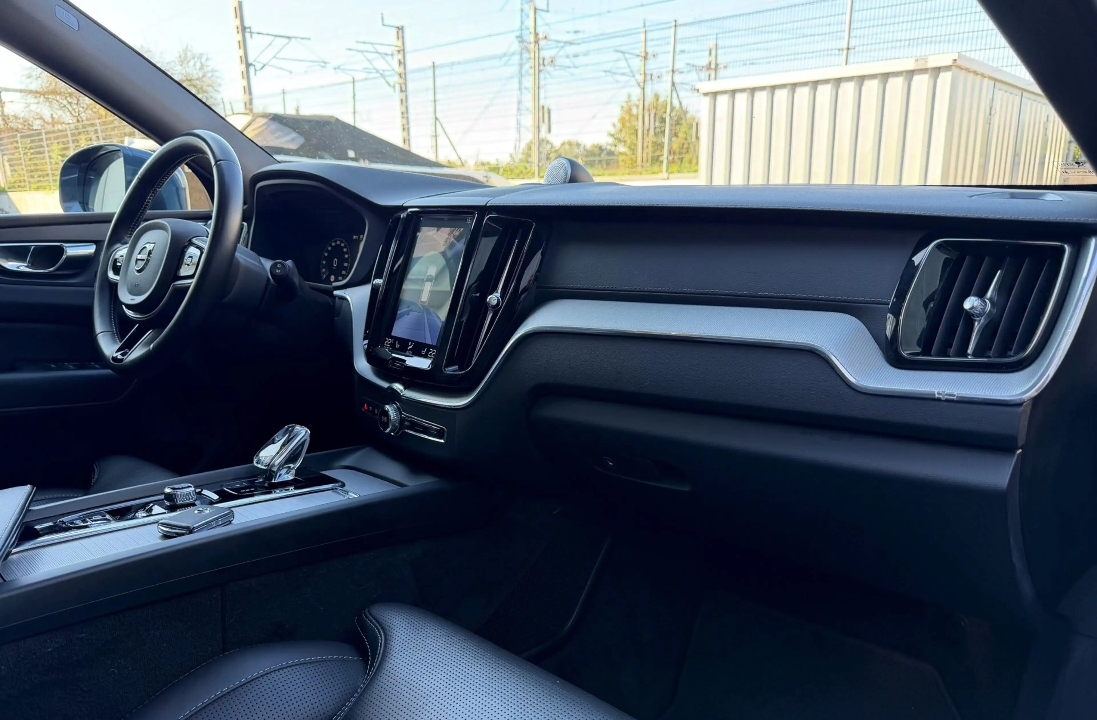 Volvo XC60 2.0 B4 AWD Inscription HuD 360' Luchtv. B&W Nappa — photo 28