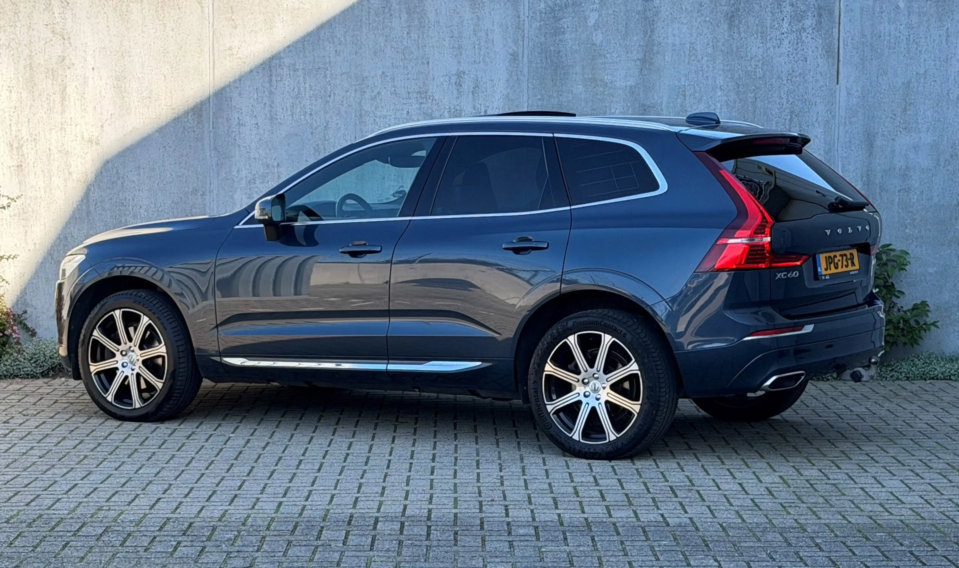 Volvo XC60 2.0 B4 AWD Inscription HuD 360' Luchtv. B&W Nappa — photo 7