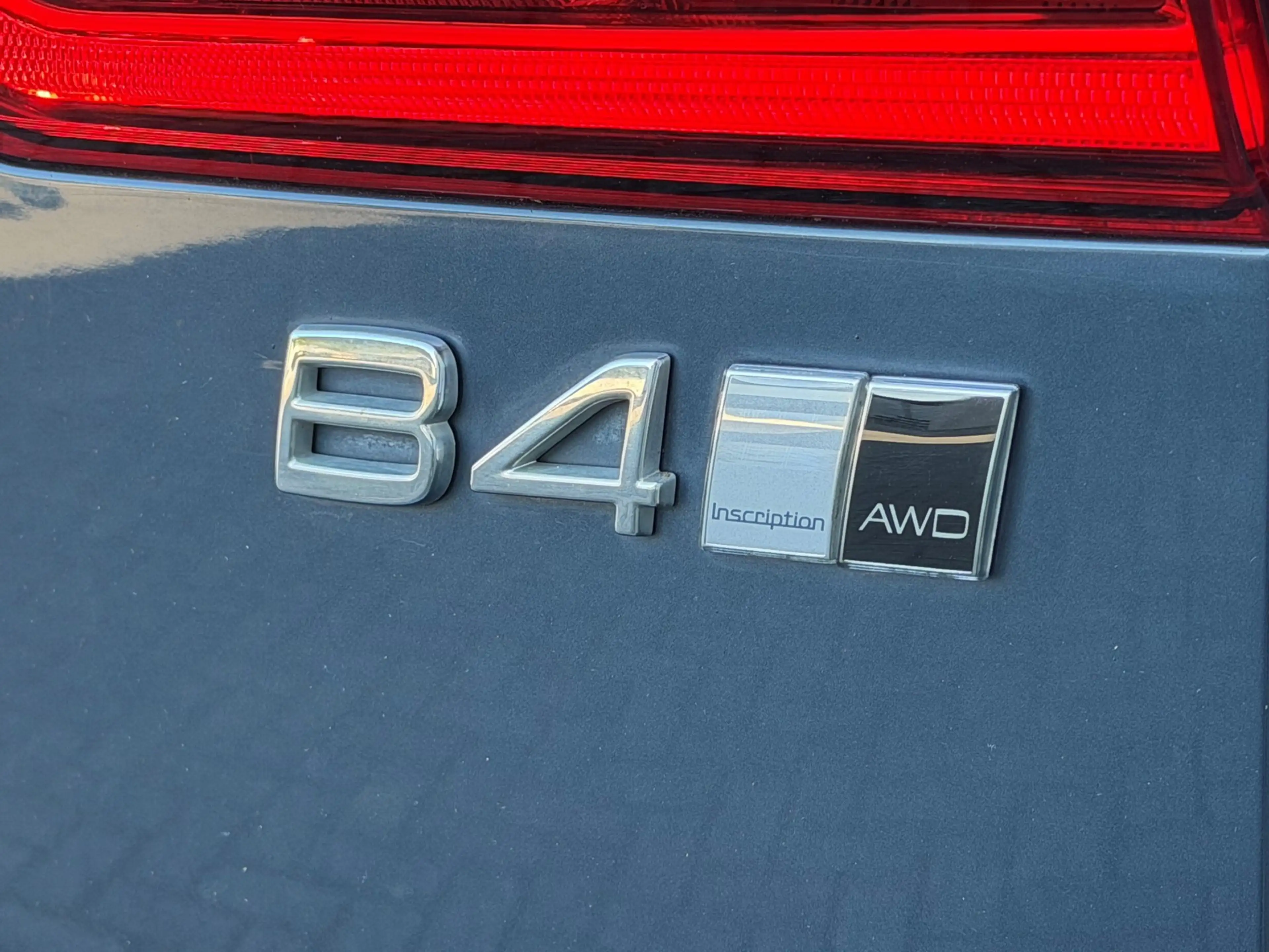 Volvo XC60 2.0 B4 AWD Inscription HuD 360' Luchtv. B&W Nappa — photo 33