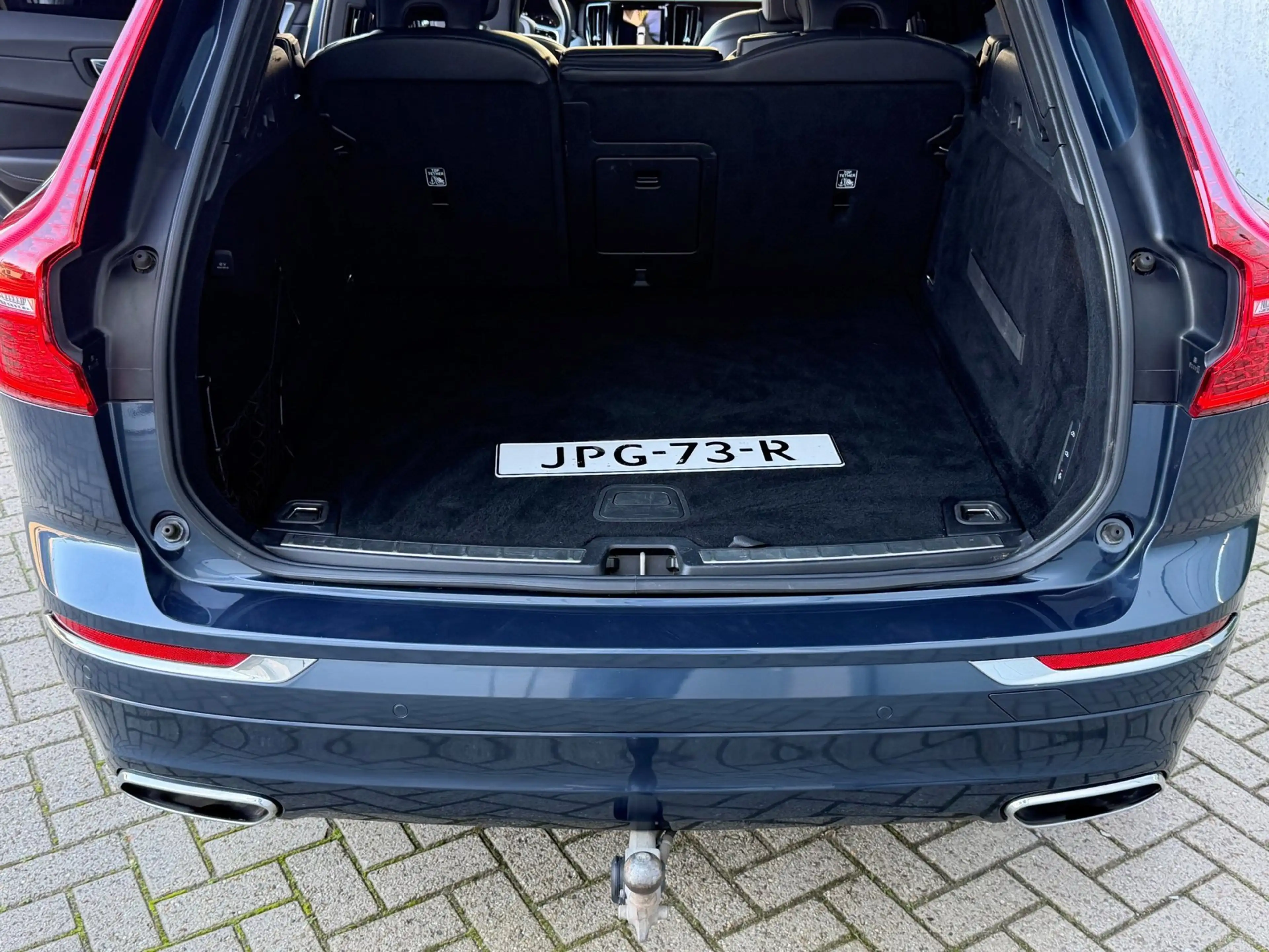 Volvo XC60 2.0 B4 AWD Inscription HuD 360' Luchtv. B&W Nappa — photo 19