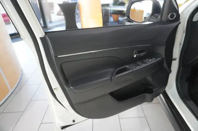 Mitsubishi ASX view 15