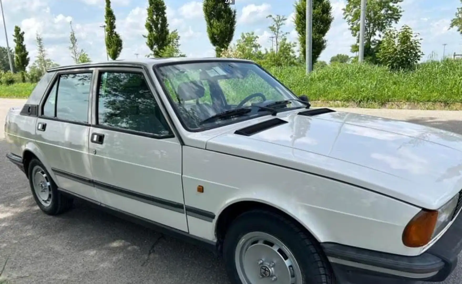 Alfa Romeo Giulietta Giulietta 1.6 Белый - 2