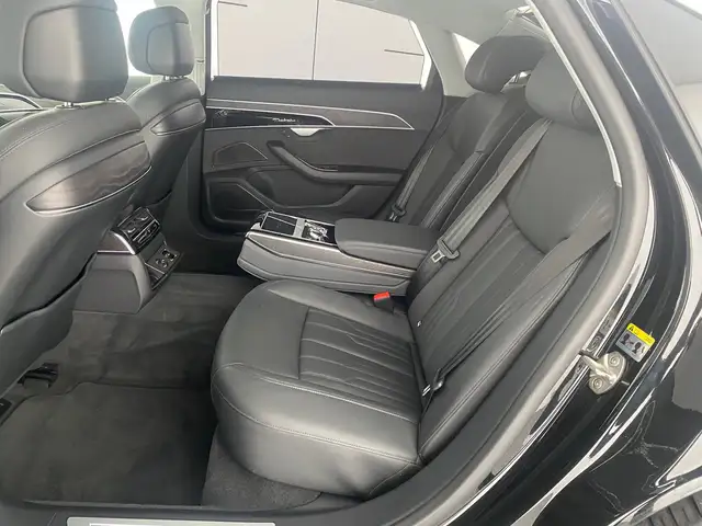 Audi A8 view 12