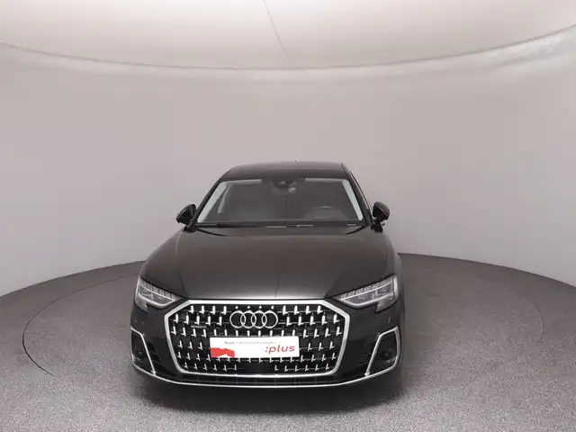 Audi A8 view 3