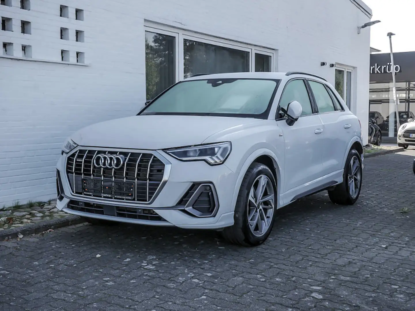Audi Q3 40 2.0 TDI quattro S line AHK DISTR KAMERA Blanc - 2