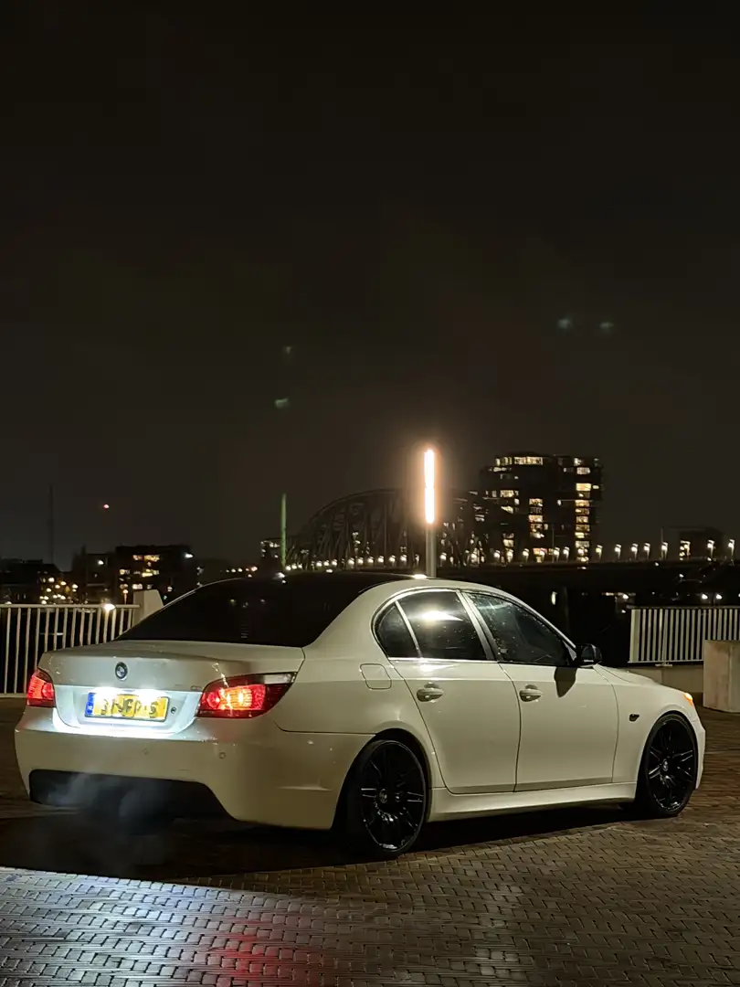 BMW 520 AUTOMAAT Wit - 2