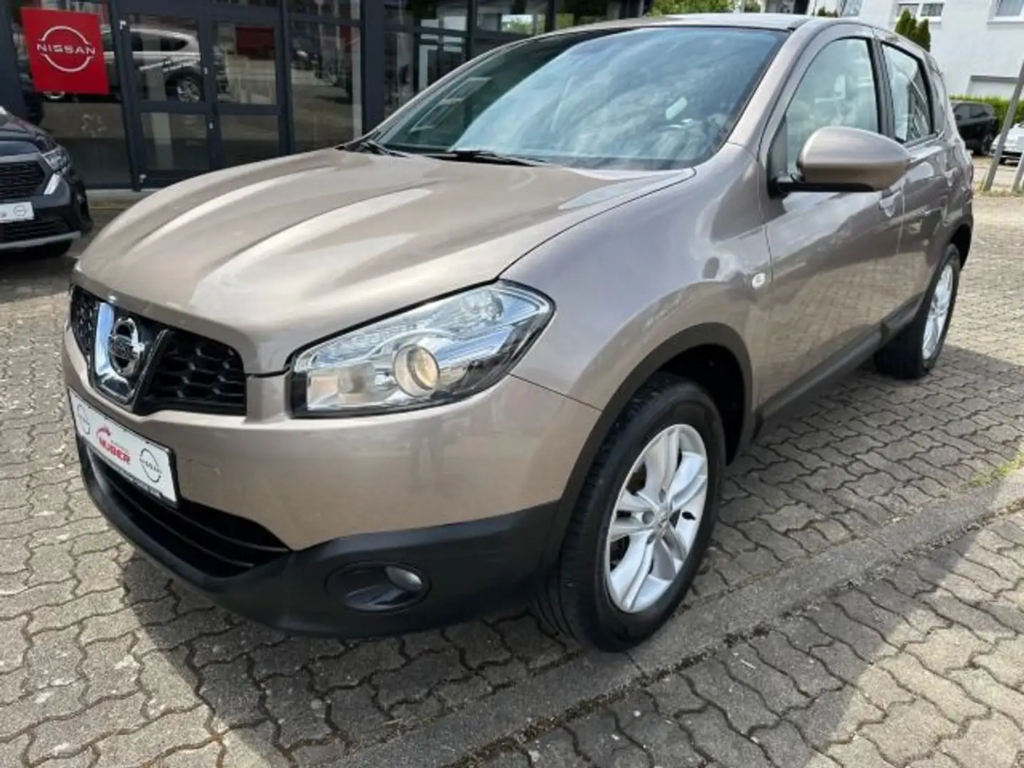 Nissan Qashqai 1,6 Acenta Brun - 2