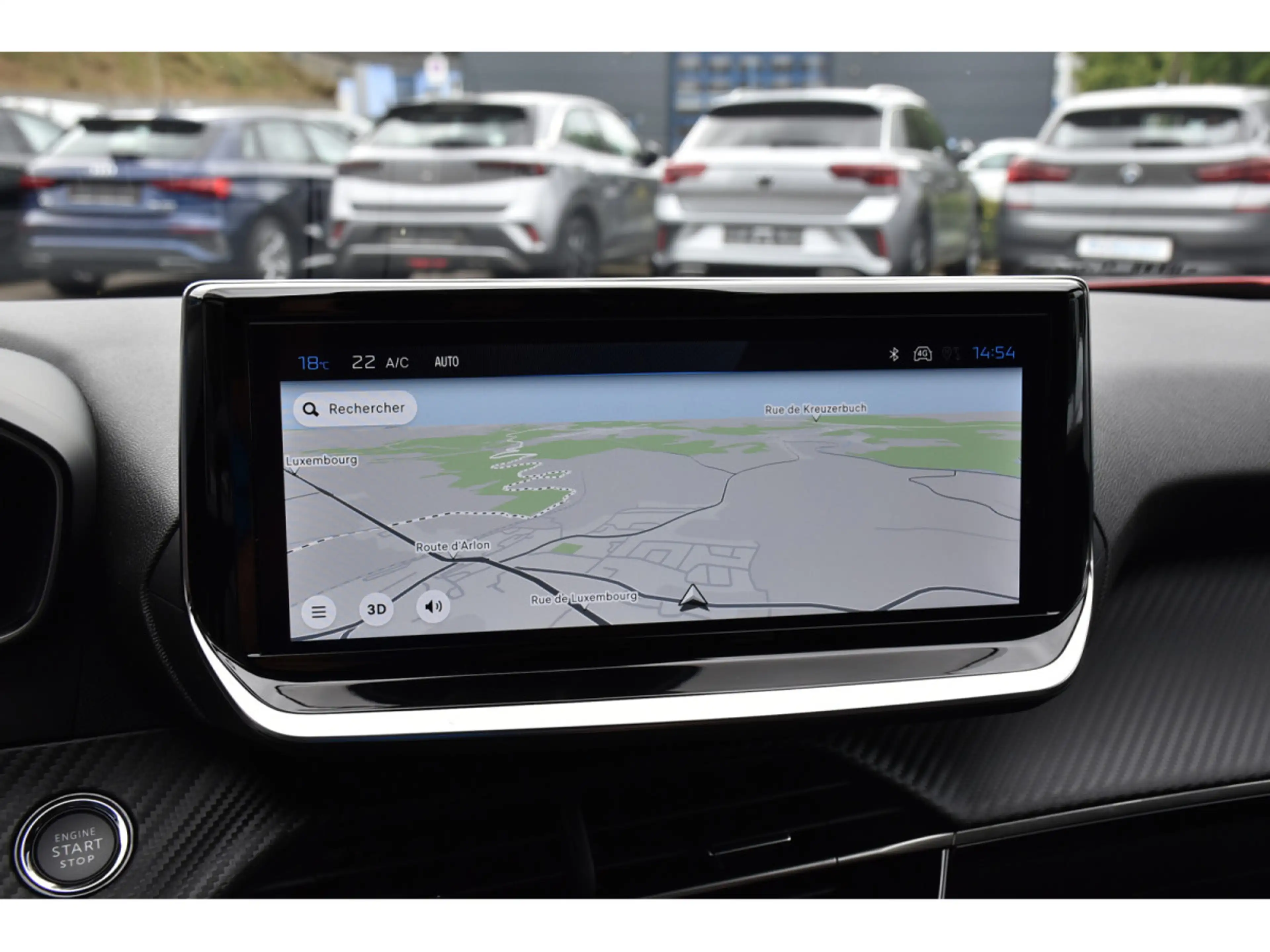 Peugeot 2008 1.2 Hybrid 145 Allure e-DCS6 ACC SIDE GPS CAM360 — photo 10
