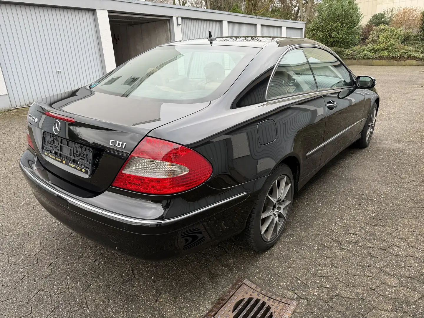Mercedes-Benz CLK 220 Coupe CDI Automatik Avantgarde - 2